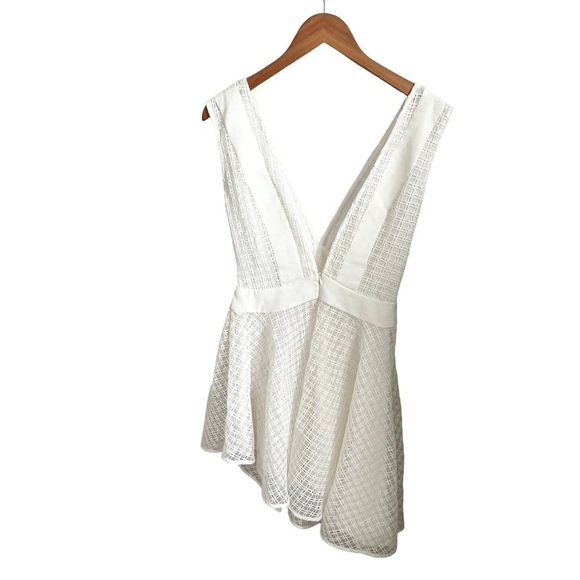 NWT Finders Keepers (Revolve Brand) Begin Lace Asymmetrical Hem Dress Small - Picture 9 of 9